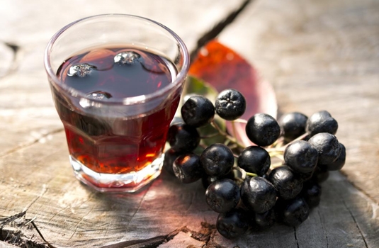 Aronia juice - a balm for high blood and atherosclerosis
