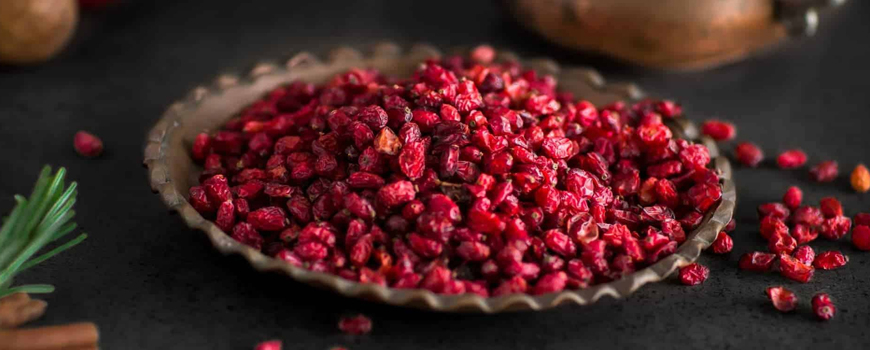 Barberry - health benefits and recipes