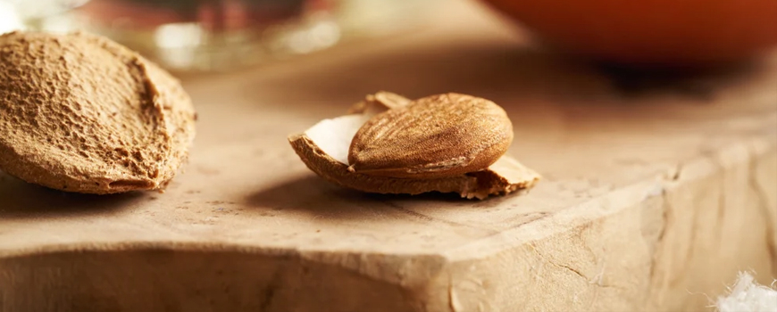 Amygdalin (Vitamin B17): Between Promise and Risk - What Science Really Says