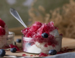 Истинският вкус на лятото: Домашен сладолед с натурални продукти